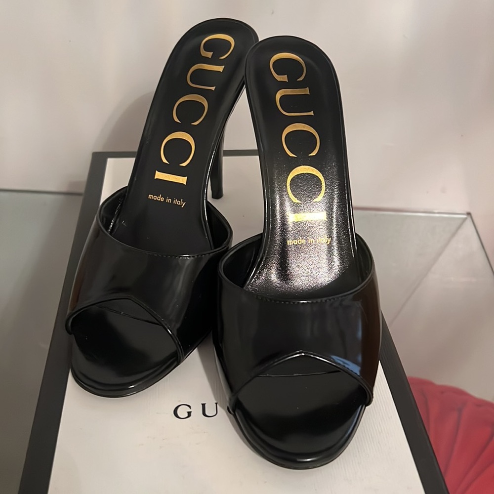Gucci brand heels size 7